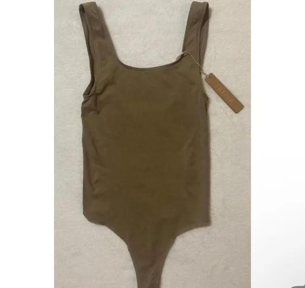 SKIMS Soft Smoothing Bodysuit  - Image 3