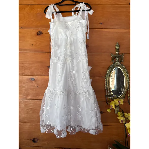 Lulus Divinely Adored White Embroidered Floral Midi Dress XS NWOT - Image 5