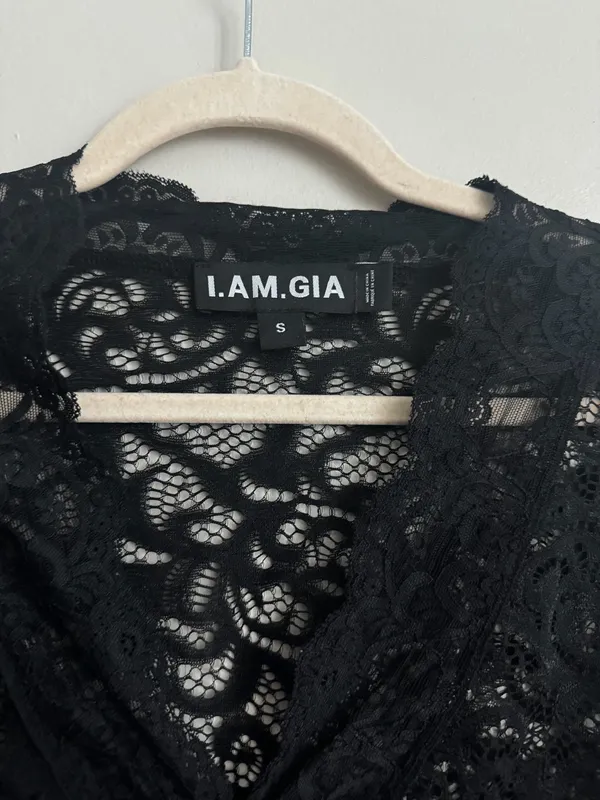 I.AM.GIA Gemma Top Black - Image 4