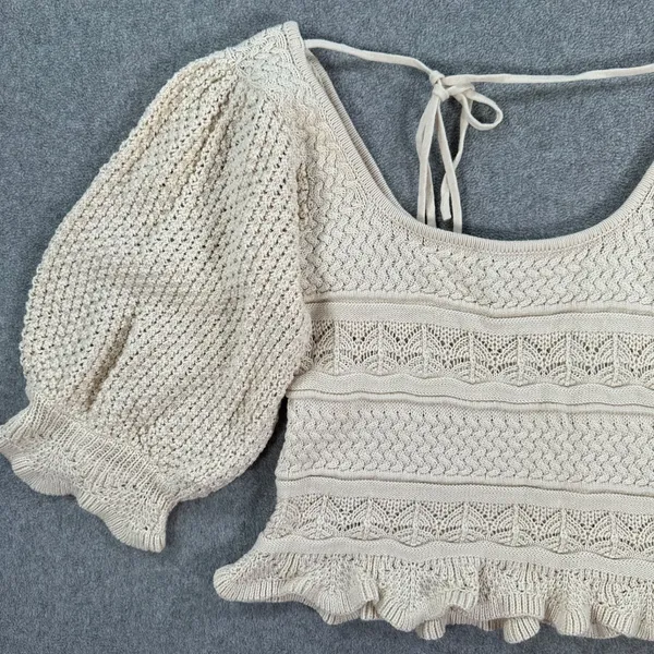 Lucy Paris Knit Puff Sleeve Blouse Women's XS Beige Ruffle Hem Tie Back Boho - Image 10