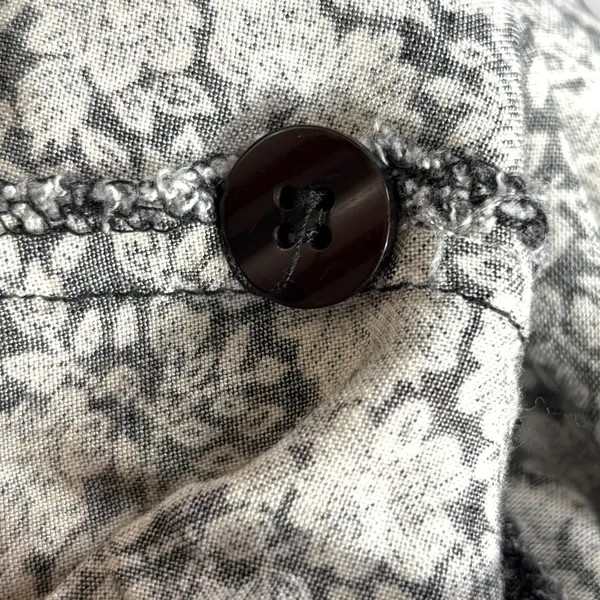Express Vintage 90s Black White Floral Rayon Button Front Romper‎ Small Romantic - Image 7