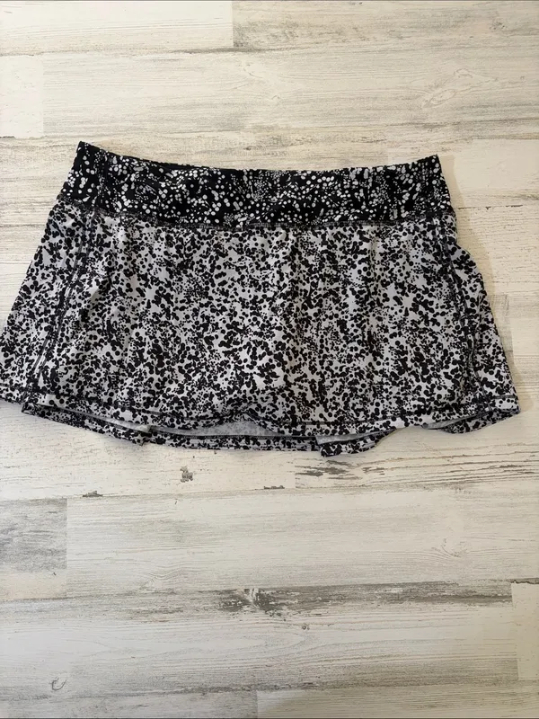 lululemon Pace Rival Skirt In Chirakasu Alpine Size 10 - Image 4