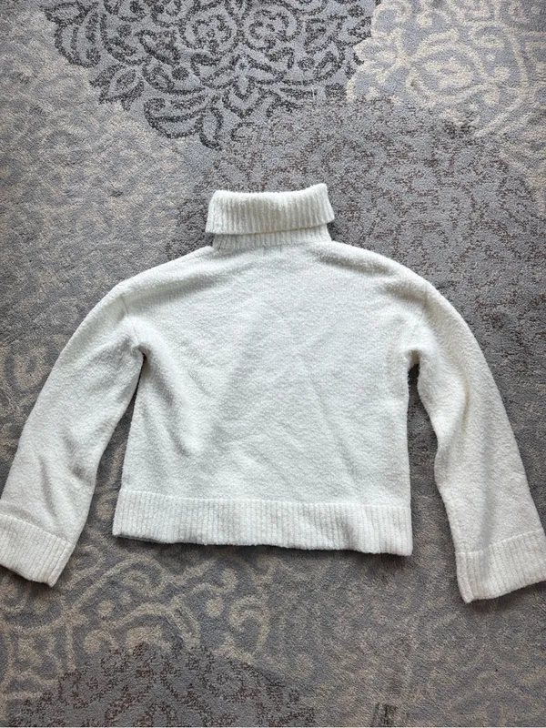 SNDYS Winnie Jumper Oversized Turtle Neck White Small - Image 5