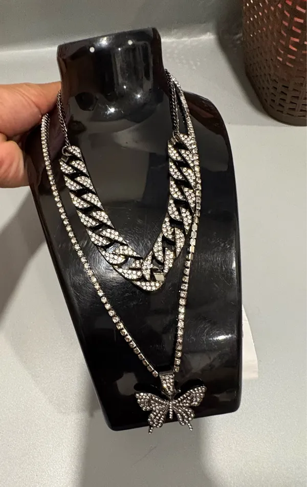 Rhinestone Chain Layered Necklace with Butterfly Pendant - Black/Silver - Image 2