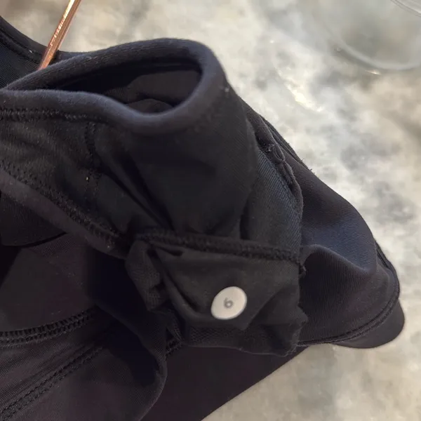 Lululemon black sports bra. - Image 4