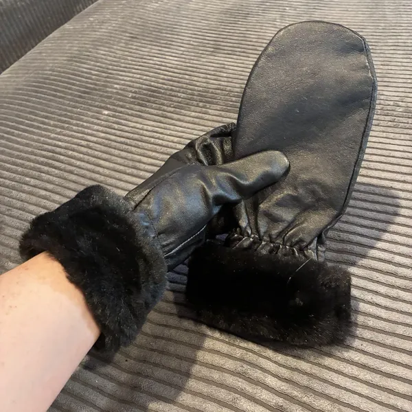 VTG Wilsons Women's Gloves Black Faux Fur Cuff Leather Fleece Large - Image 9