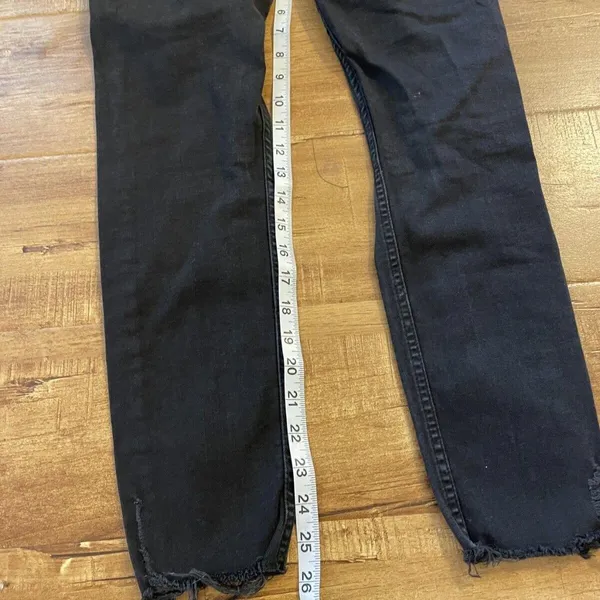 Free People Woman size W 29R Black Skinny Denim Jegging Jeans Distressed - Image 8
