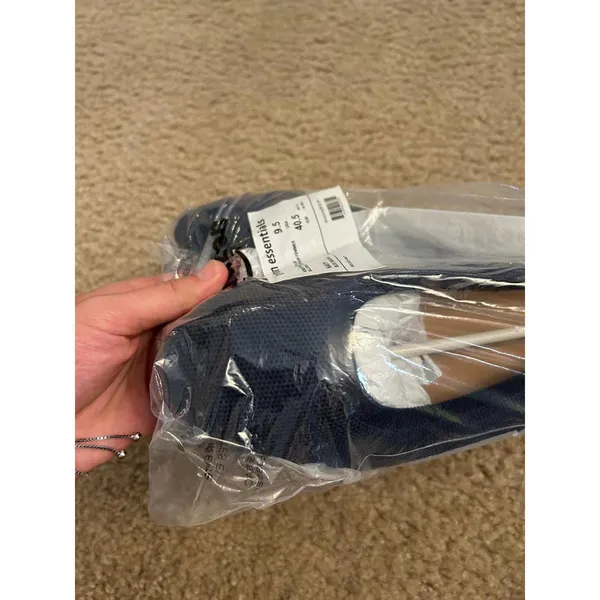 Amazon Woman Flats Size Size 9.5 Unused - Image 2