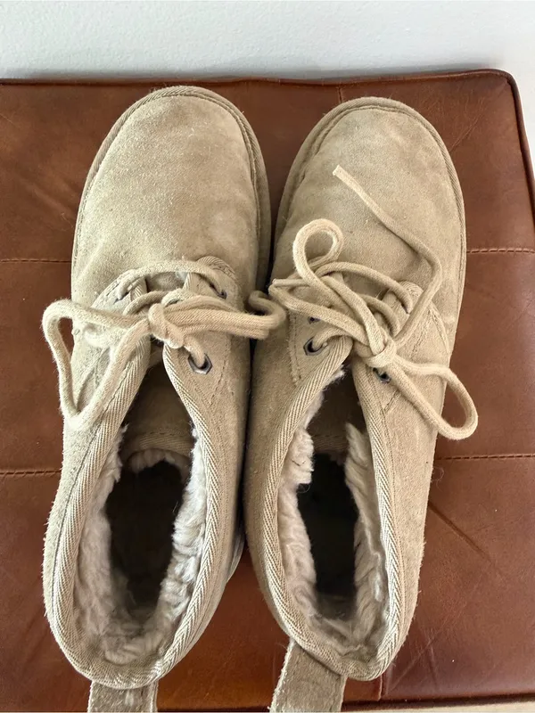 UGG Womens Neumel Sand Beige Taupe Chukka Boots Size 8 Lace Up Fur lined 1094269 - Image 8