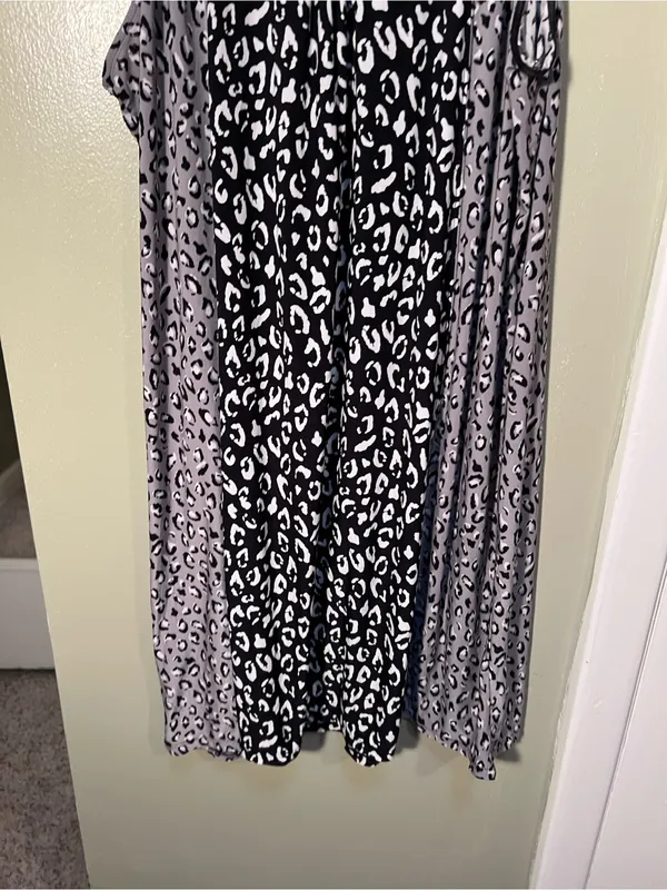 Alfani Intimates Women’s Size XL Sleeveless Nightgown Dress Gray Black Animal - Image 7