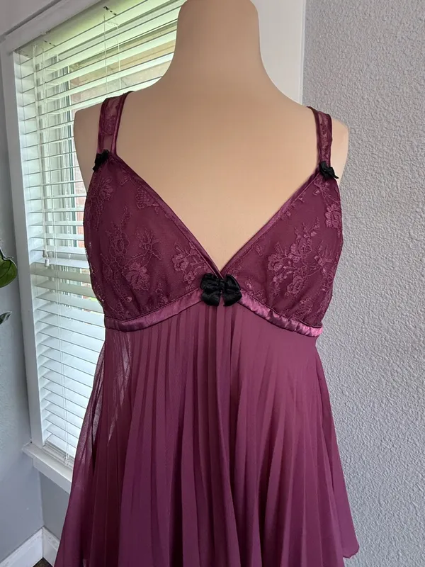 Cinema Etoile Seductivewear Pleated Lace Babydoll Size Medium - Image 2