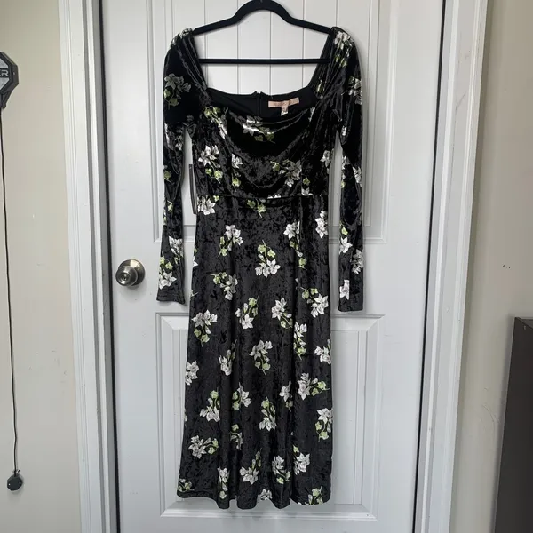 Anthropologie Hutch black velvet floral midi dress‎ small spring wedding guest - Image 2