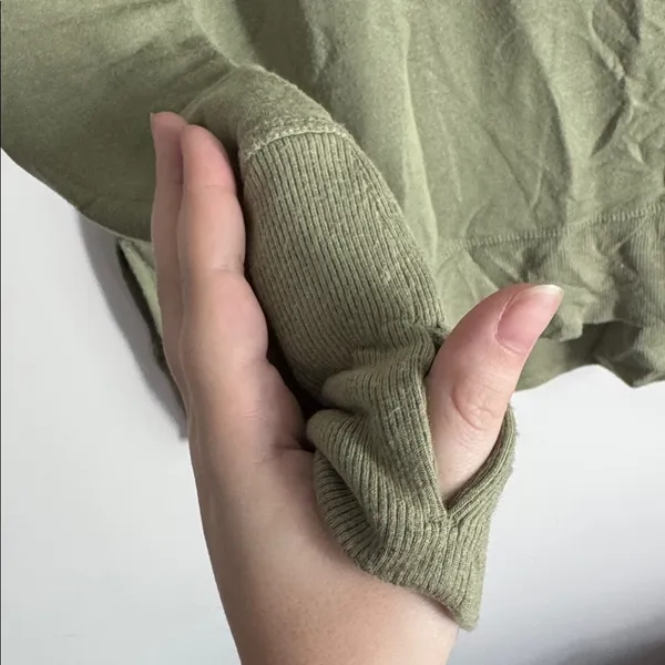 Athleta Olive Crew Neck Sweatshirt Size L - Image 3