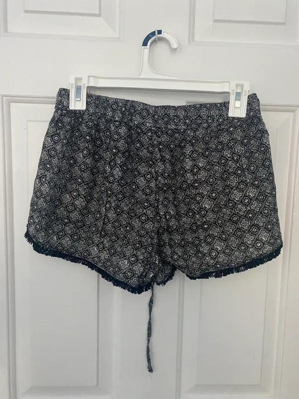 American Eagle Flowy Shorts - Image 2