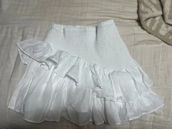 White Boutique Skirt - Image 3