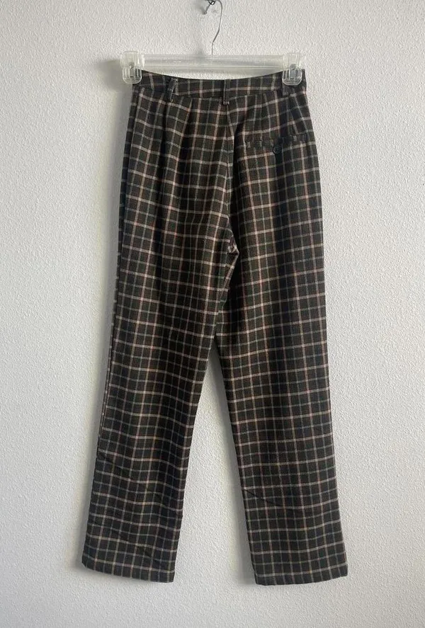 Brandy Melville Green Plaid Trousers - Image 5