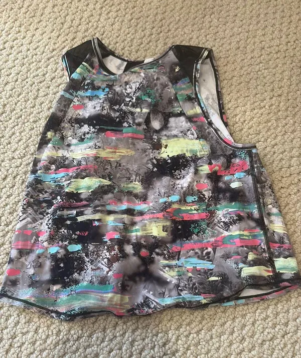 Lululemon tank top - Image 2