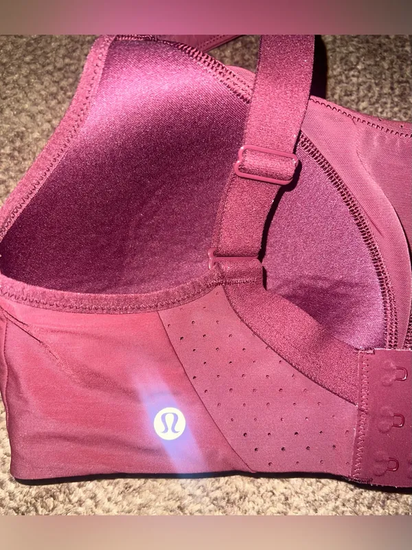 Lululemon Run Times Sports Bra size 34D red Merlot active wear Athleisure yoga - Image 5