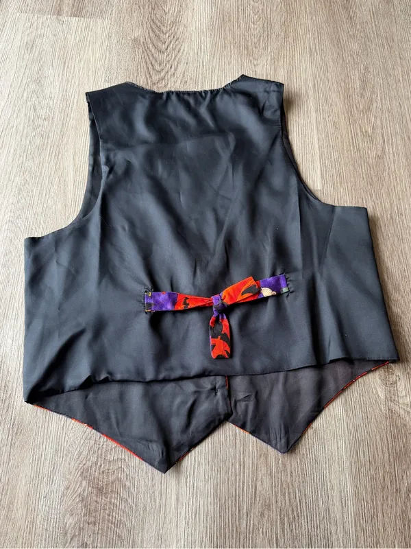 Women’s Vintage 111 Main sleeveless Halloween Vest - Image 5