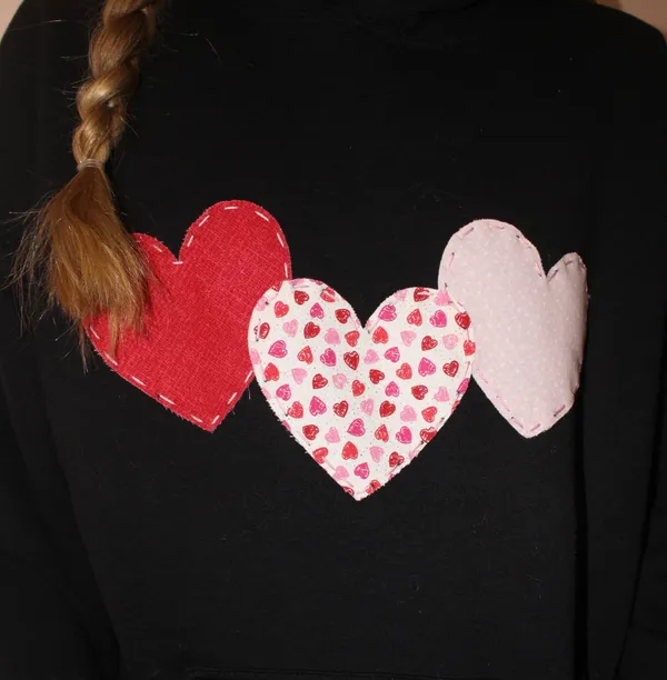 patchwork pink heart sweatshirt Black - Image 3