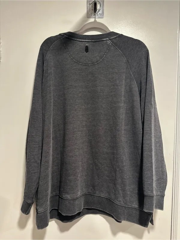 NWOT FP Movement washed black Sz:M casual active lifestyle pullover sweatshirt. - Image 2