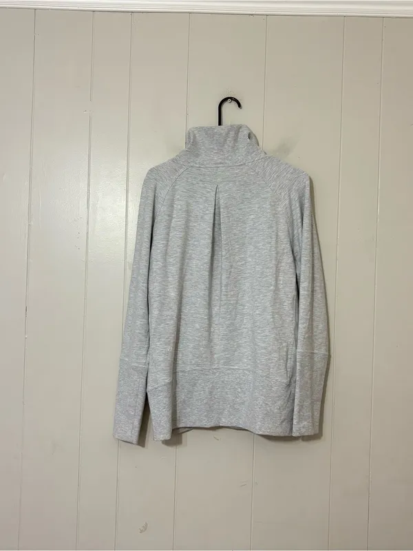 Lululemon High Lines Pullover Heathered Core Ultra Light Gray Size 10 Thumbholes - Image 11