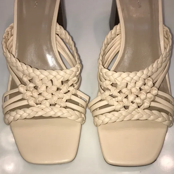 Ann Taylor Women’s Leather Cream Woven Braided Square Toe Chunky Block Heels - Image 3