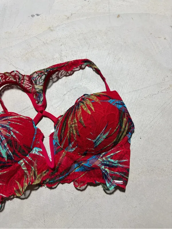 Victoria’s Secret pink Red Floral Lace date push up bra small - Image 5