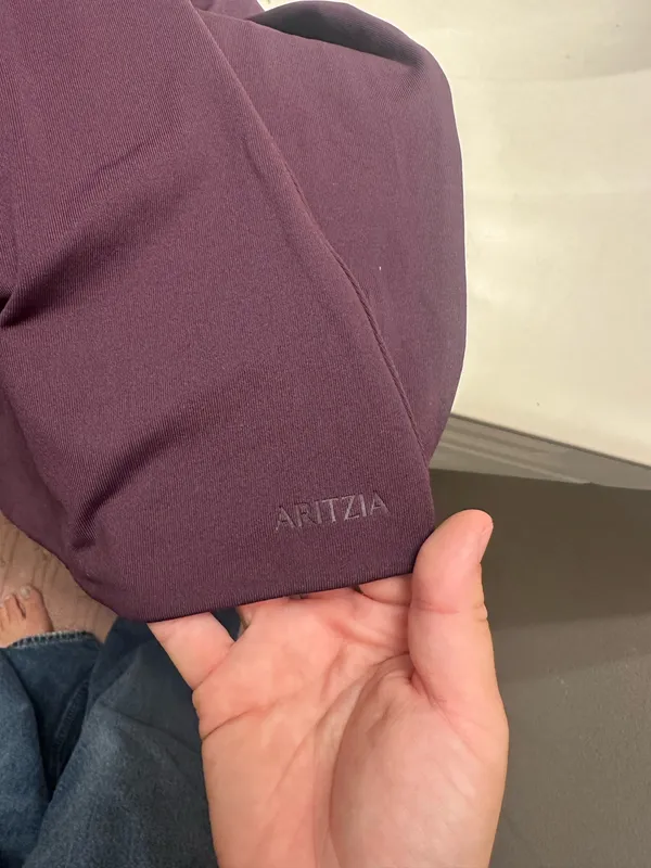 Aritzia contour vase long sleeve - Image 3
