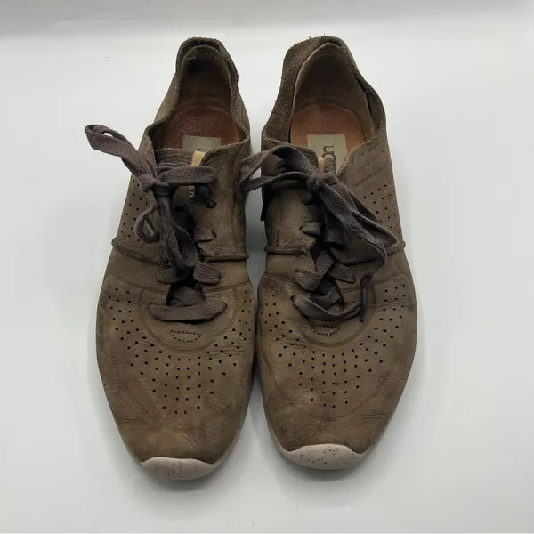 UGG Tye Leather Lace Up Sneakers Brown Nubuck Sz 9.5 - Image 3