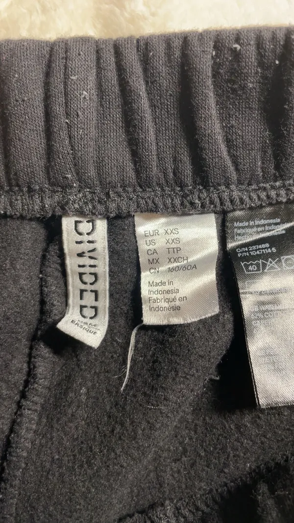 H&M Black Sweatpants - Image 2