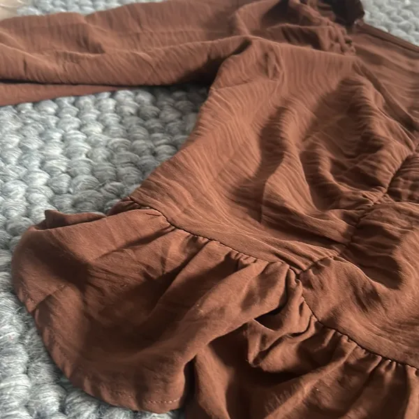 NWT Altar’d State Puff Sleeve Long Sleeve Blouse‎ in Coffee - Image 4