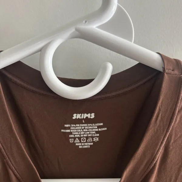 Skims Fits Everybody Tee Shirt - Image 3