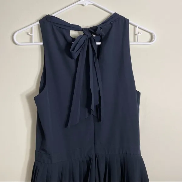 Banana‎ Republic curved hem laser cutout navy blue women’s semi formal dress - Image 4