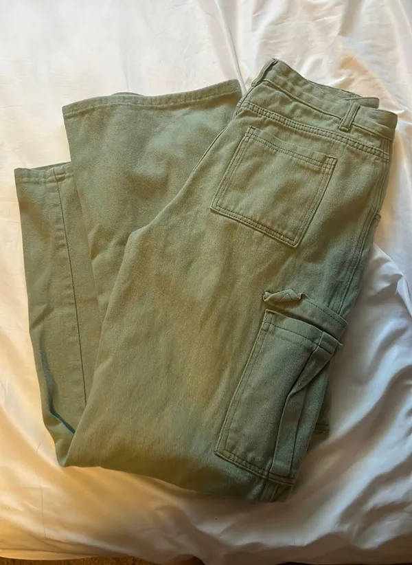 SheIn Green cargo pants - Image 2
