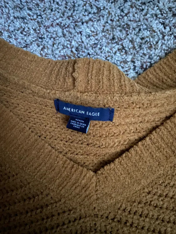 American Eagle Outfitters Sweater - Image 2