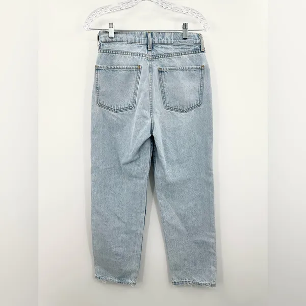 Revice Women's Light Wash‎ Blue Straight Leg Asymmetrical Waist Size 28 - Image 2