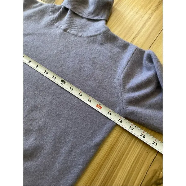 Vintage T.P.B.C. 100% cashmere turtleneck Sweater M - Image 4