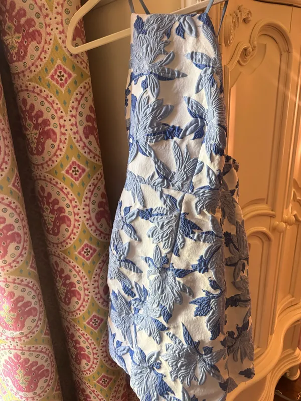 Anna Grace Blue floral dress - Image 2
