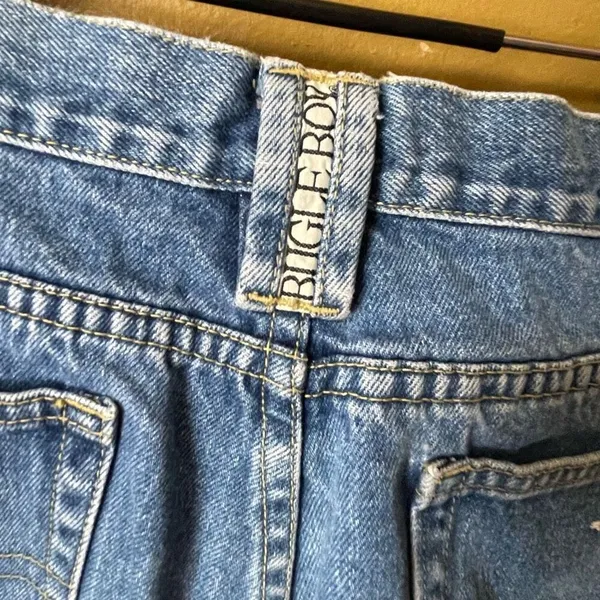 Vintage Bugle Boy size 32L high rise jeans. - Image 3