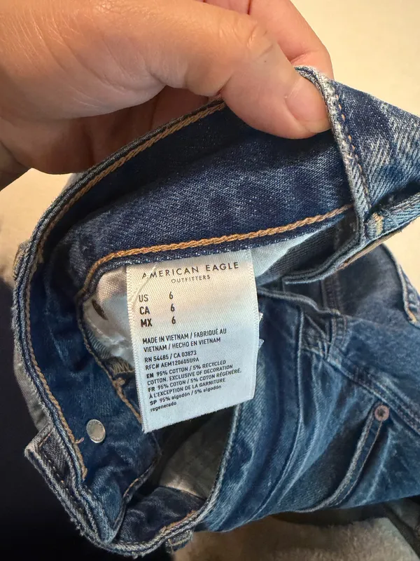 American Eagle Tomgirl Shorts - Image 3