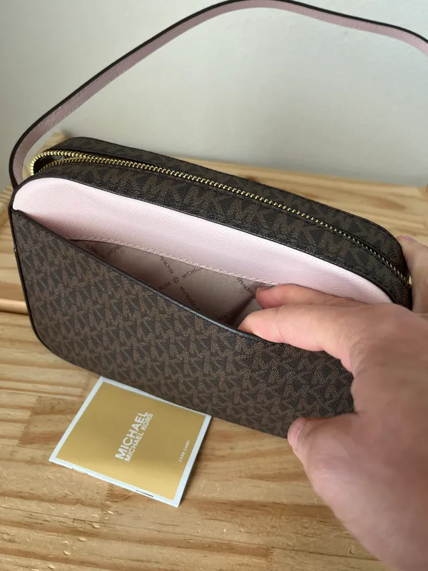 Michael Kors Purse - Image 11