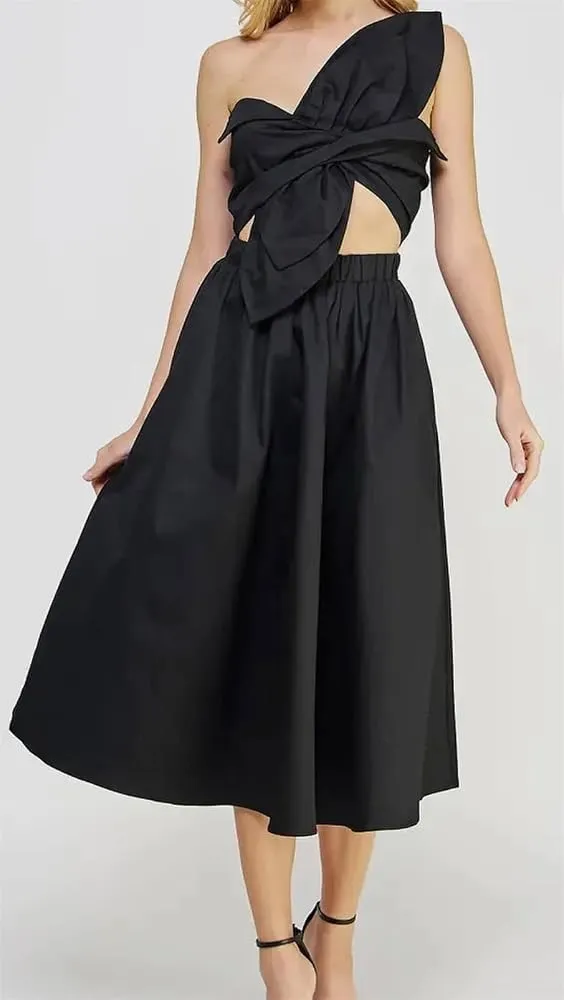 SEEK The Label Black Twist Cut-Out Maxi Dress 🖤 Size Medium - Image 2
