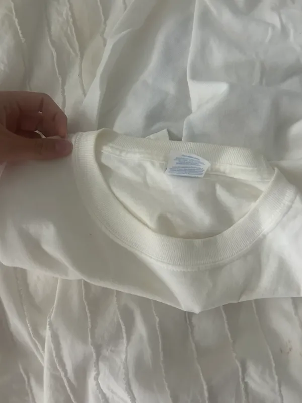 Boutique Graphic Tee White Size L - Image 3