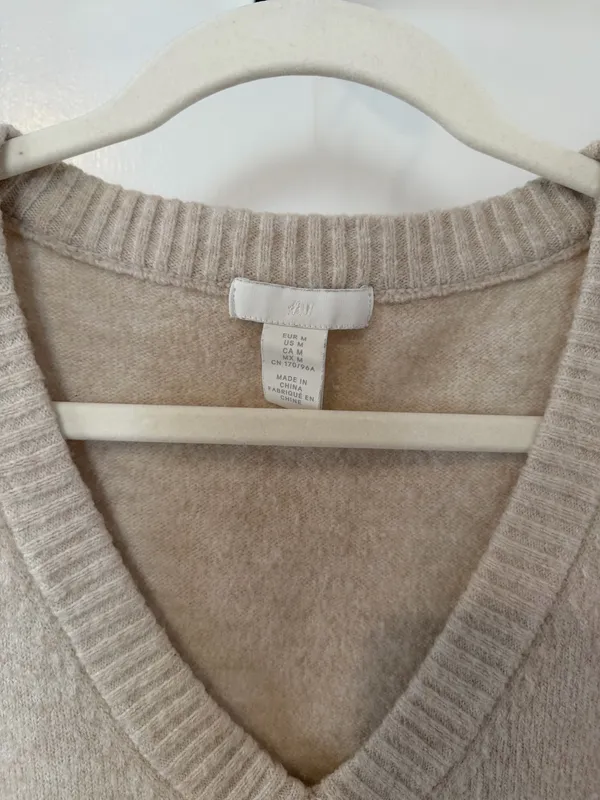 H&M Beige Sweater Vest - Image 2