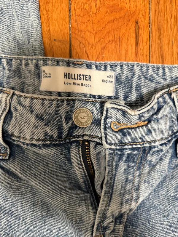 Hollister Jeans - Image 2