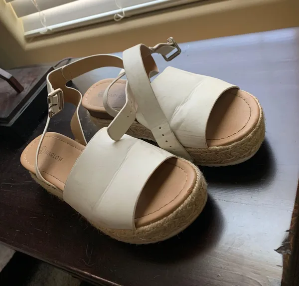 White Harlow Shoes Size 9 - Image 2