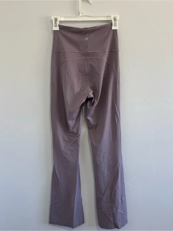 Lululemon In The Groove Flare Pant in Violet Verbena size 4 - Image 4