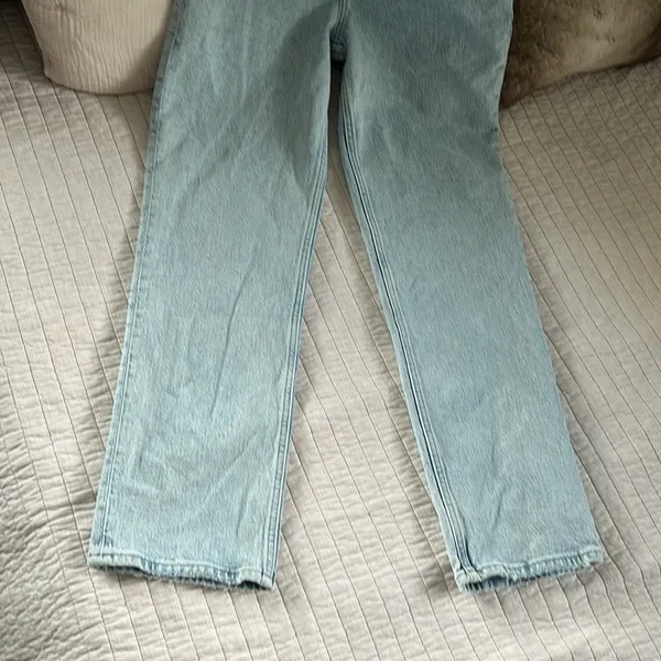 Abercrombie & fitch the 90s straight ultra high-rise light wash jeans 6 28” S​​​ - Image 3