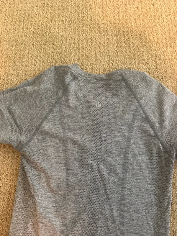 Lululemon Swiftly Tech Short Sleeve - Image 3